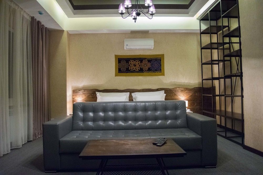 My Hotel Biszkek Zewnętrze zdjęcie