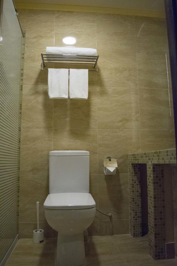 My Hotel Biszkek Zewnętrze zdjęcie