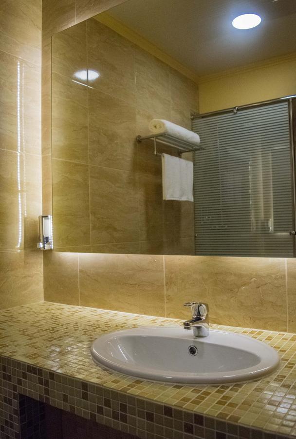 My Hotel Biszkek Zewnętrze zdjęcie