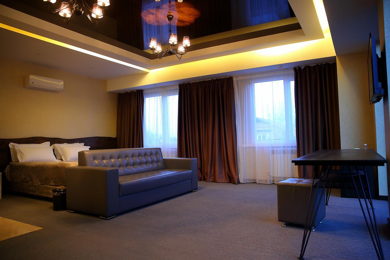 My Hotel Biszkek Zewnętrze zdjęcie